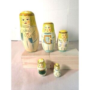 Vintage Russian Nesting Dolls Set Of 5 Terry's Village